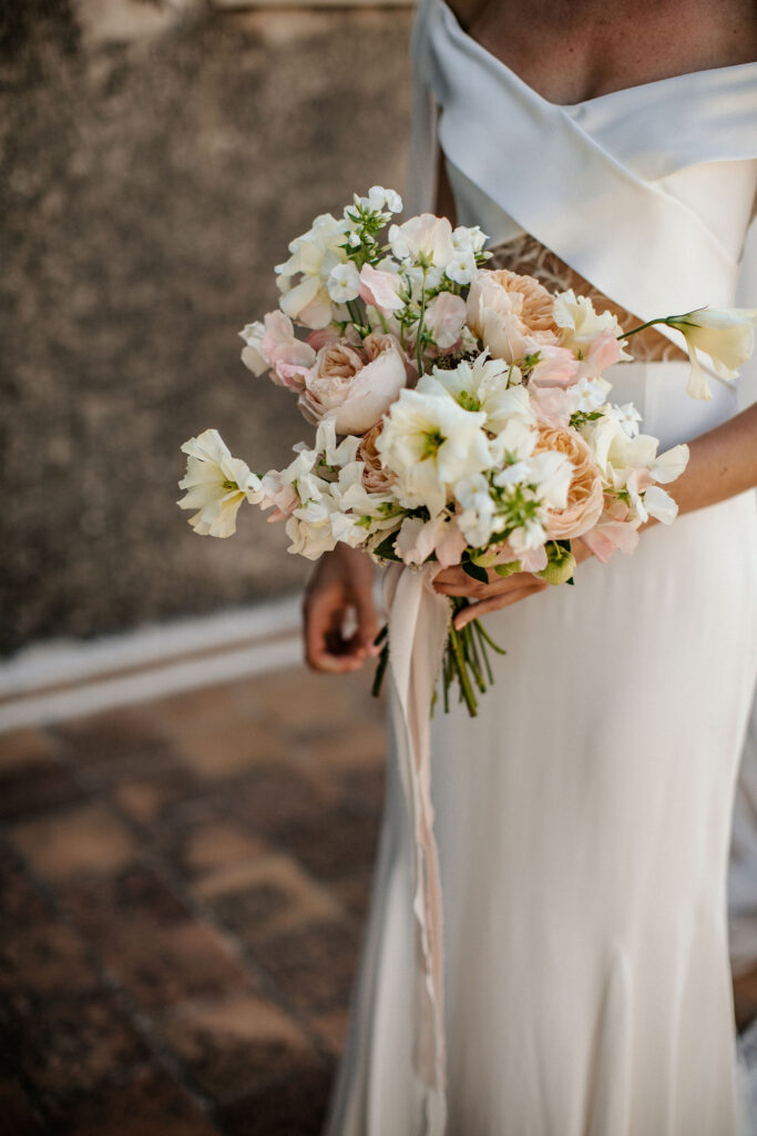 summer wedding bouquet